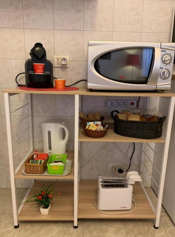 The Airport House Apartment Катания Екстериор снимка
