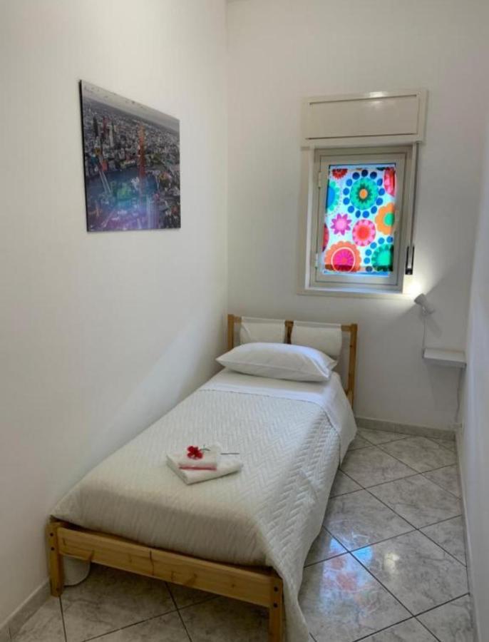 The Airport House Apartment Катания Екстериор снимка